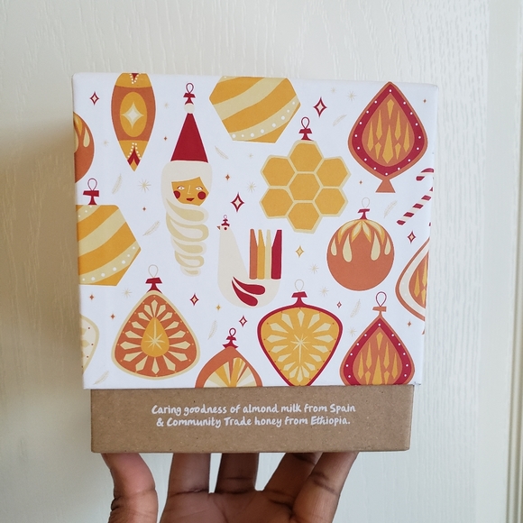 Brand New The Body Shop Bath Set - Picture 6 of 16